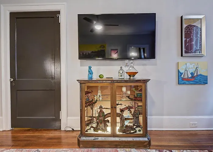 The Home Collection Clt: Lamar Avenue